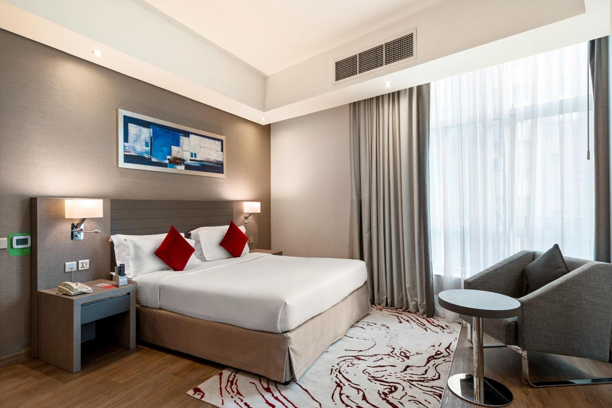 מלון Ramada By Wyndham Dubai Barsha Heights מראה חיצוני תמונה