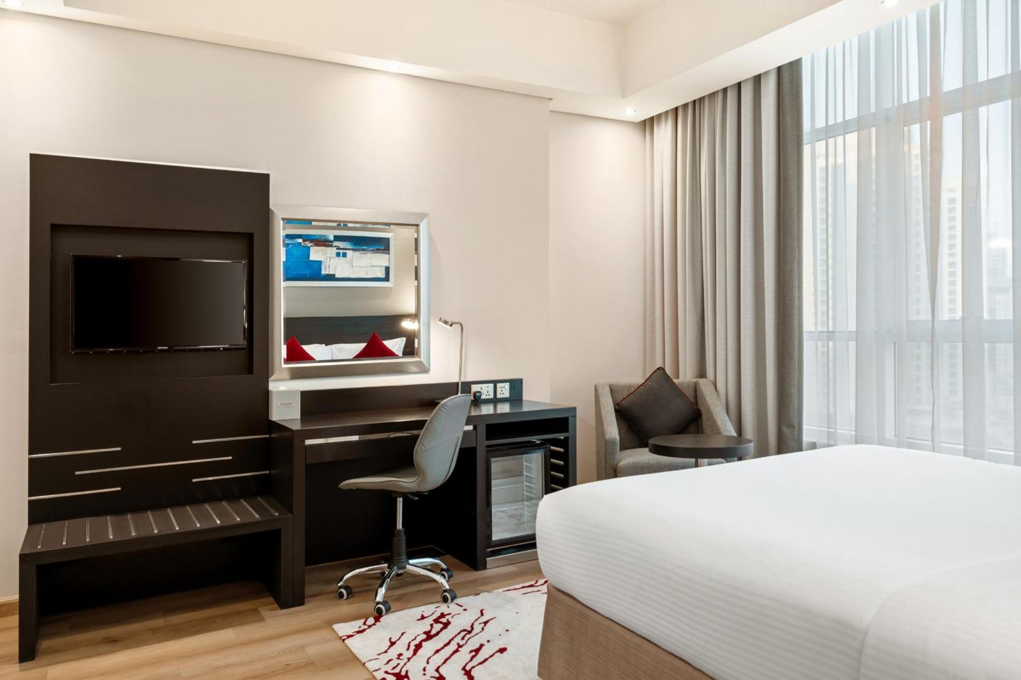 מלון Ramada By Wyndham Dubai Barsha Heights מראה חיצוני תמונה